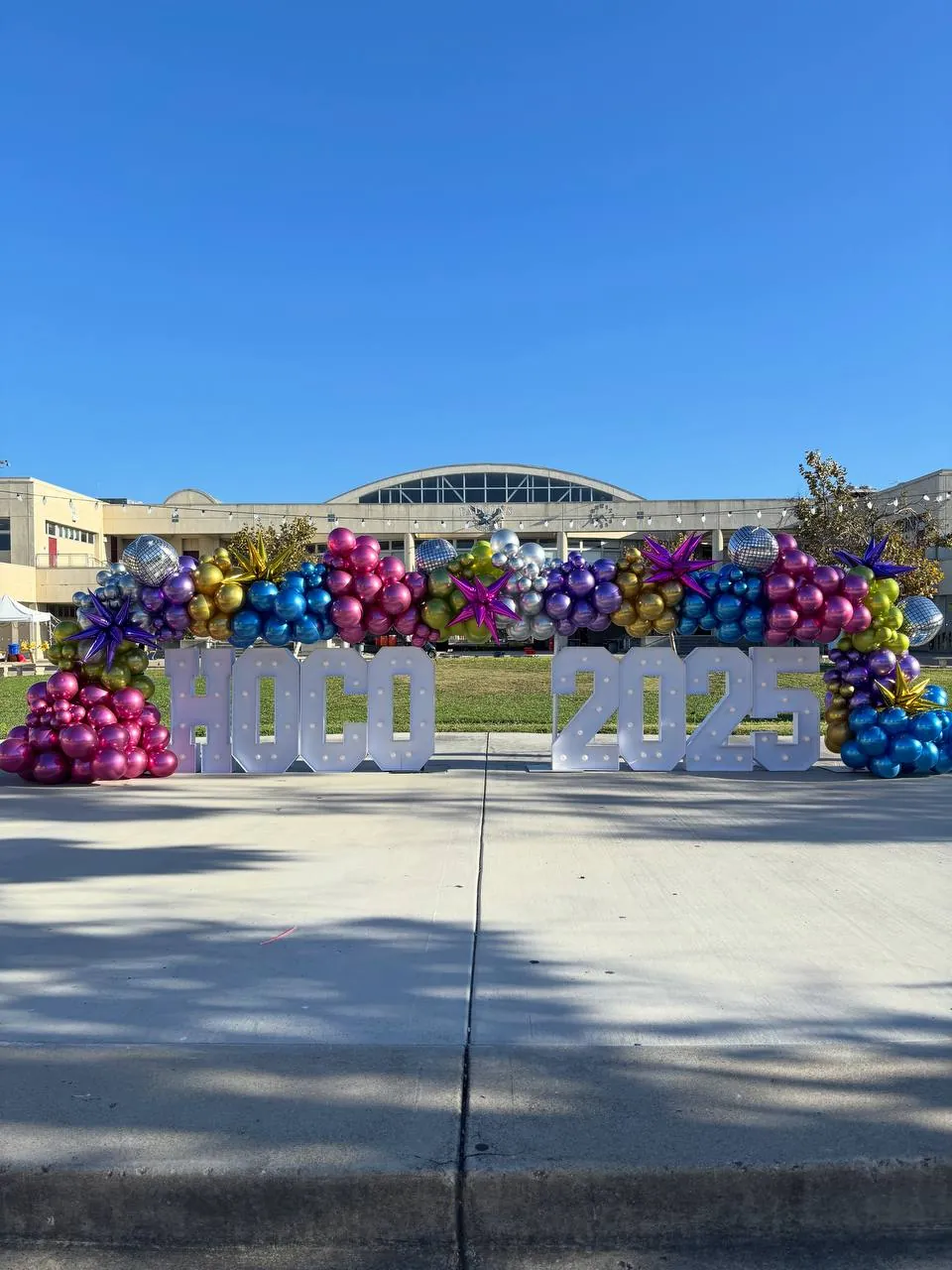 HOCO 2025 large scale outdoor balloon display for school event